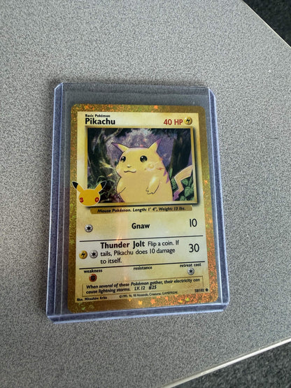 Pikachu 58/102 30th Anniversary Pokémon Kaart